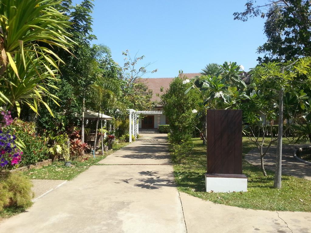 通皮克酒店 Prasat 外观 照片